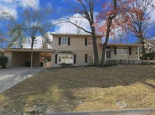 7801 Harmon Dr, Little Rock, AR 72227