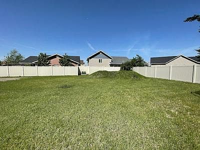 4th image of 1325 Talbot Rd