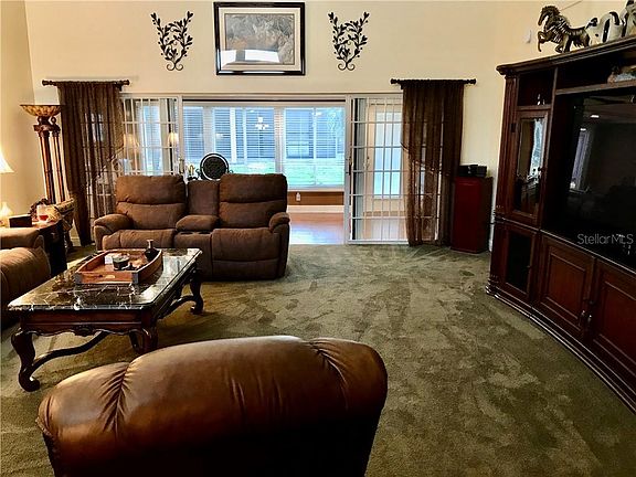 3rd image of 200 Nettlewood Ln