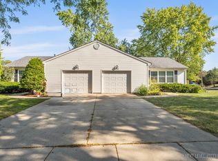 418-420 Monroe St, Oswego, IL 60543
