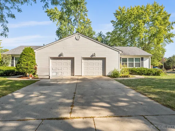 418-420 Monroe St, Oswego, IL 60543