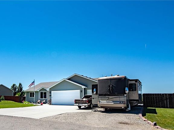 3rd image of 1220 Maxer Dr