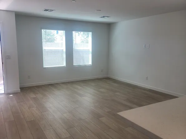 531 Bellum Dr, Henderson, NV 89011