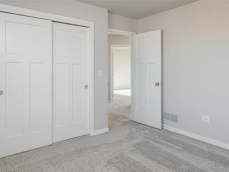 1707 Ashwood Ave — Photo 16