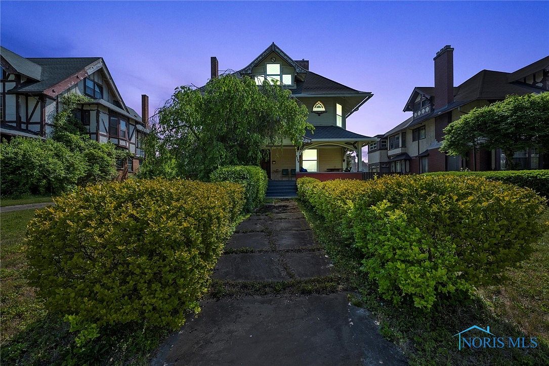 2150 Parkwood Ave, Toledo, OH 43620 Zillow