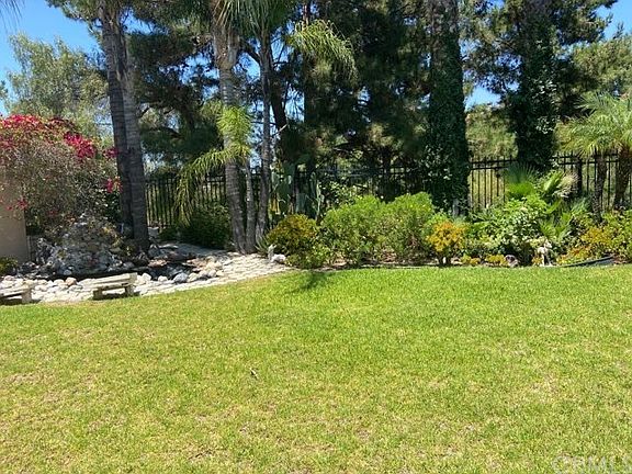 5th image of 27871 Vicenza Ct