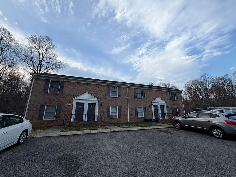 213 Martins Ln #101-104 — Photo 2