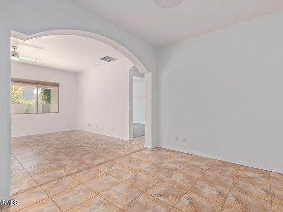 4th image of 10429 W SANDS Drive