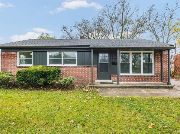 47555 Eldon Dr, Shelby Township, MI 48317