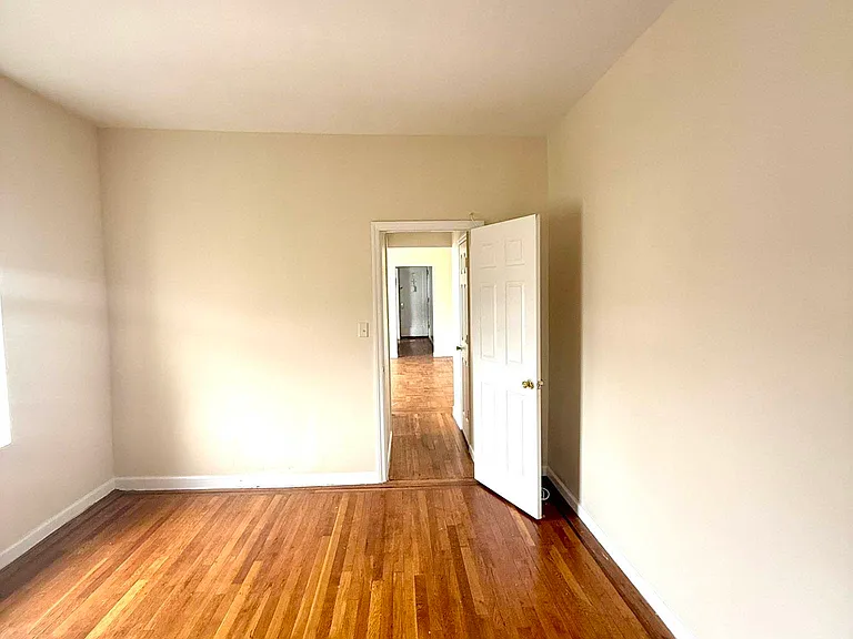 3067 Decatur Ave #E2 — Photo 6