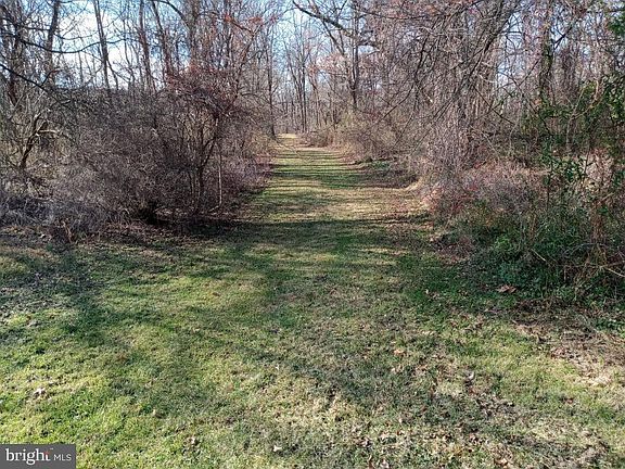 2nd image of 1160 Centerville Rd