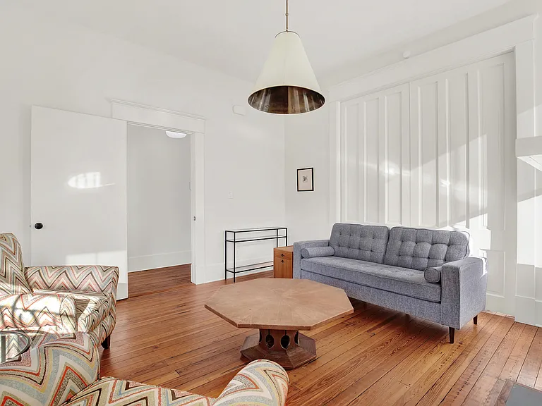 408 W 41st St #B — Photo 25
