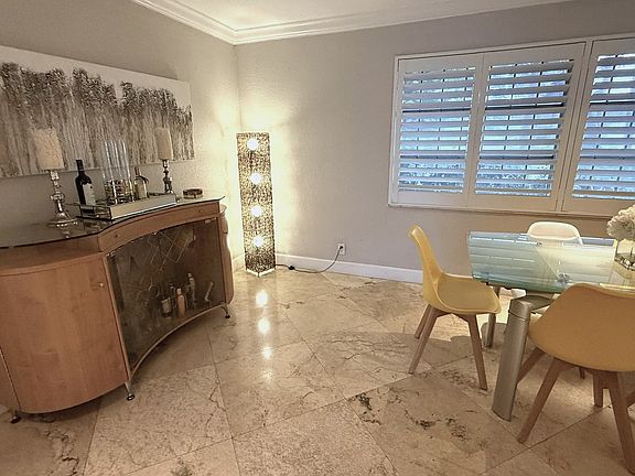 Bright, open dining area, table for 8 _ fully furnished