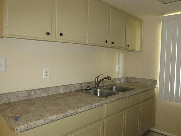 3rd image of 3342 W Las Palmaritas Dr