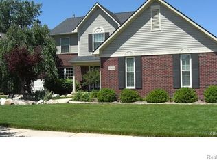 19106 Saint Louis St #71, Brownstown, MI 48173