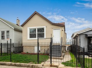 8351 S Kerfoot Ave, Chicago, IL 60620