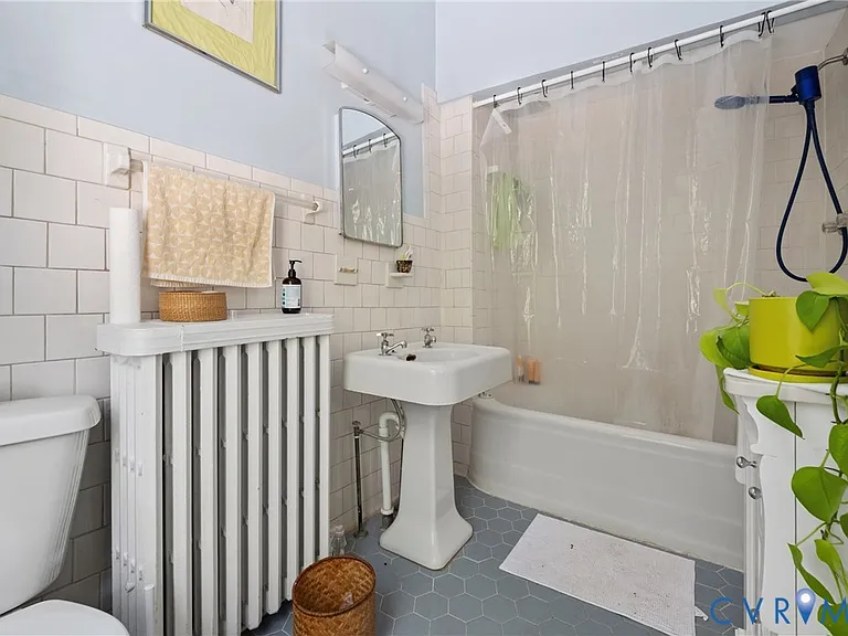 1527 Grove Ave #2 — Photo 24