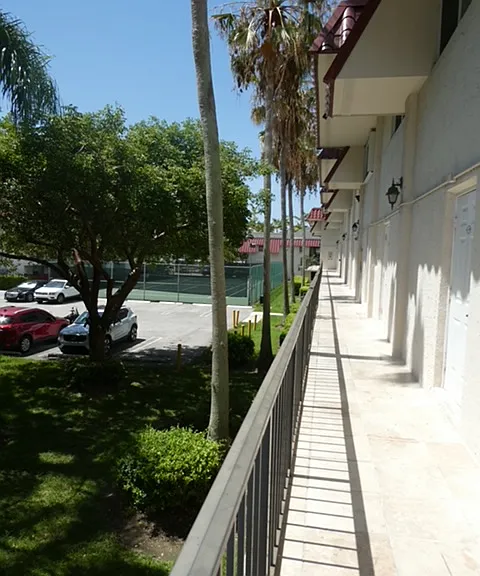 6709 N Kendall Dr #220 — Photo 6