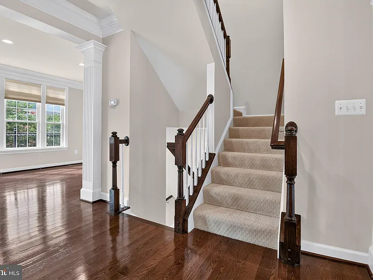 24949 Earlsford Dr — Photo 6