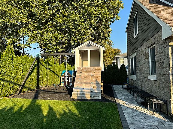 Rubber mulch playground