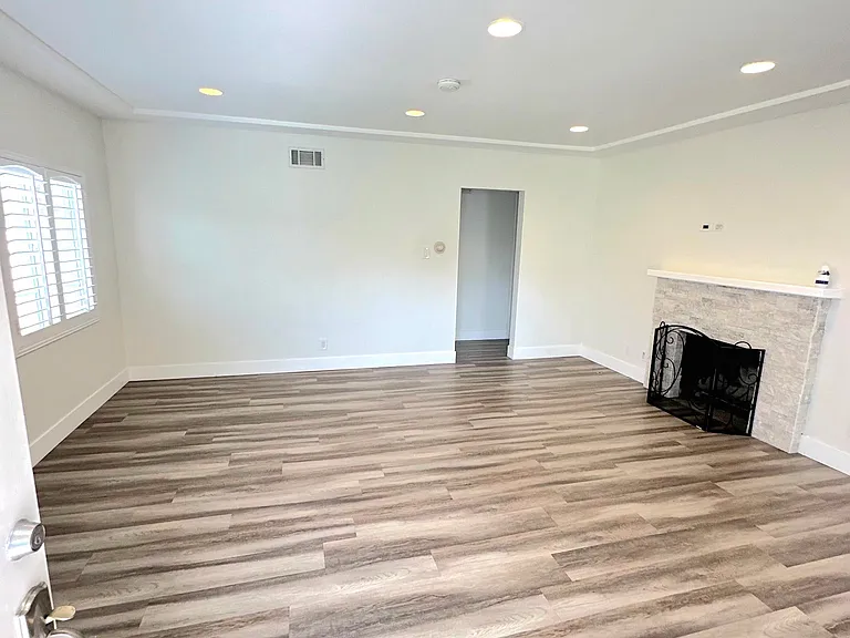 2113 Tamy Ln — Photo 6