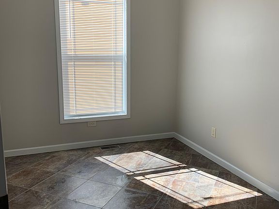 4th image of 420 Cedar St Unit A