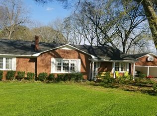 208 N Main St, Jefferson, SC 29718