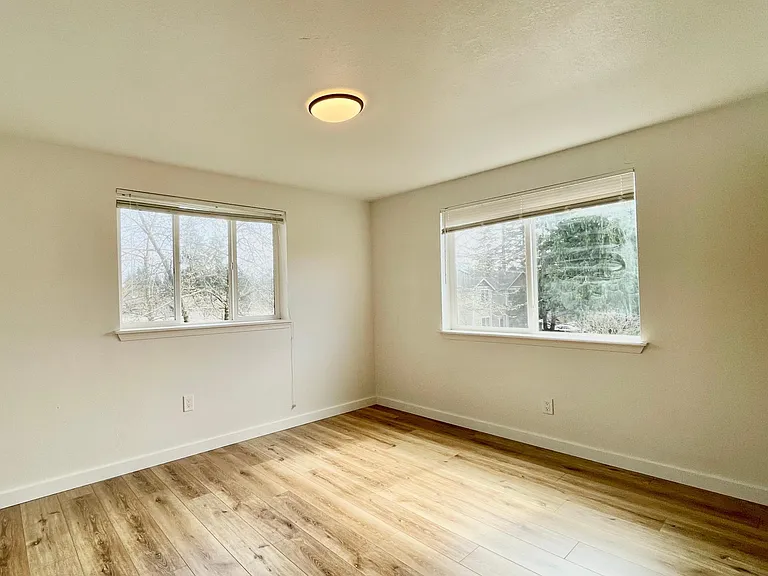 12038 31st Ave NE #202 — Photo 6