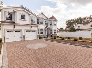 1016 Monmouth Ave, Linden, NJ 07036