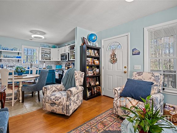 4th image of 160 S Old Augusta Road