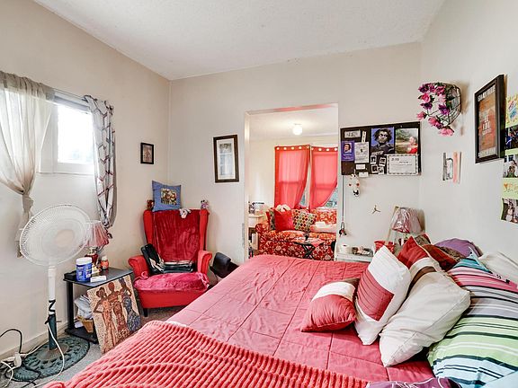5th image of 3411 Bryant Ave N