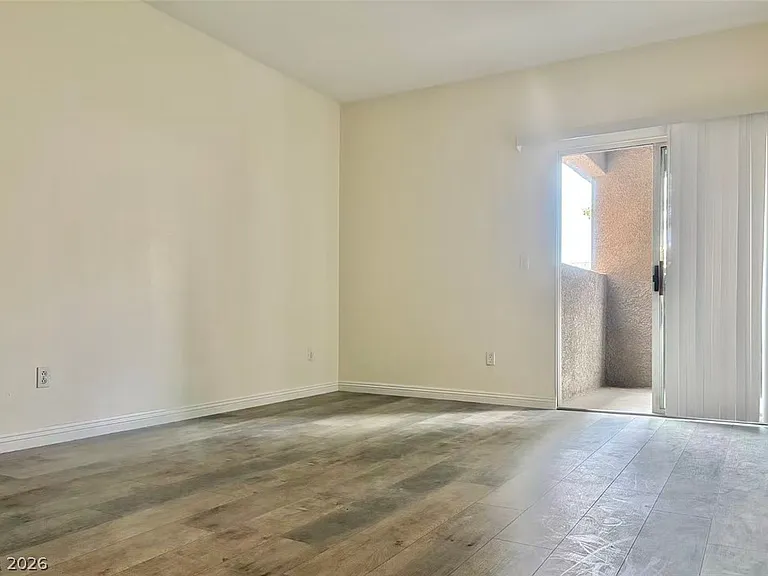 5525 W Flamingo Rd #1025 — Photo 11