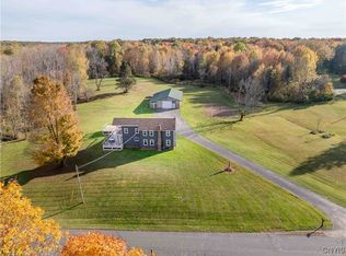 179 Calkins Rd, Fulton, NY 13069