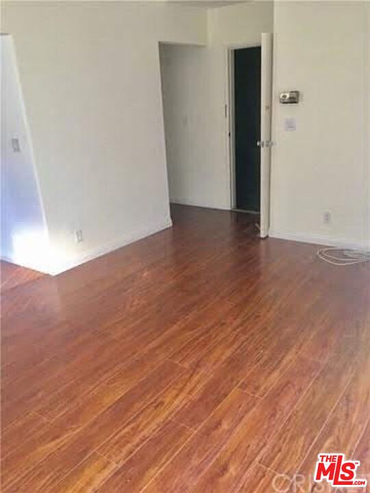 2nd image of 1473 Wellesley Ave