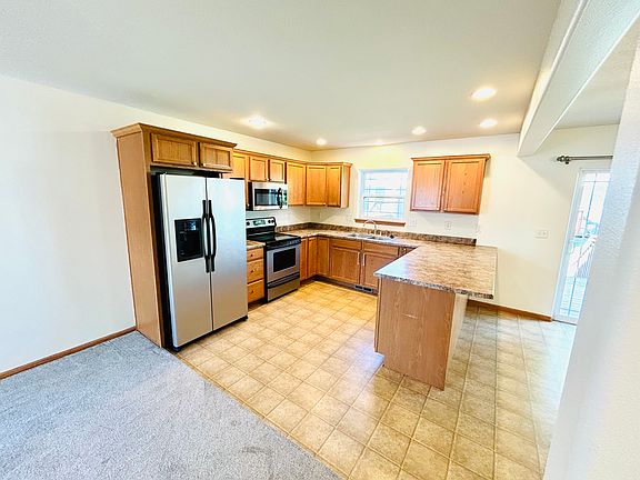 5th image of 121 Alydar Dr