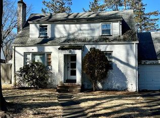 1676 Irene Ct, Teaneck, NJ 07666