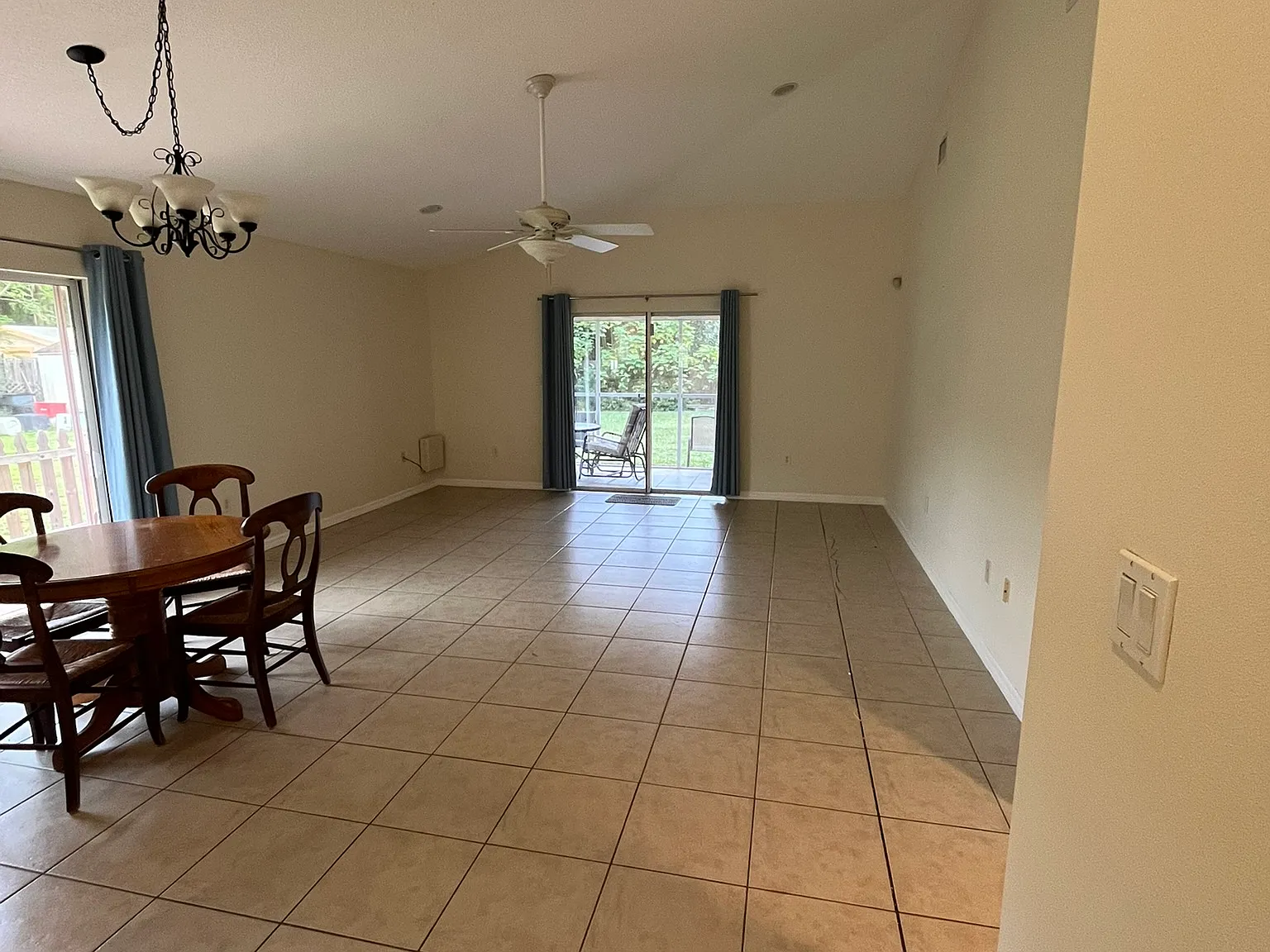 3 bed, 1538 sqft, $2,600 — Photo 4