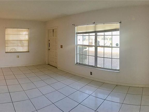 3rd image of 7816 39th Ave N