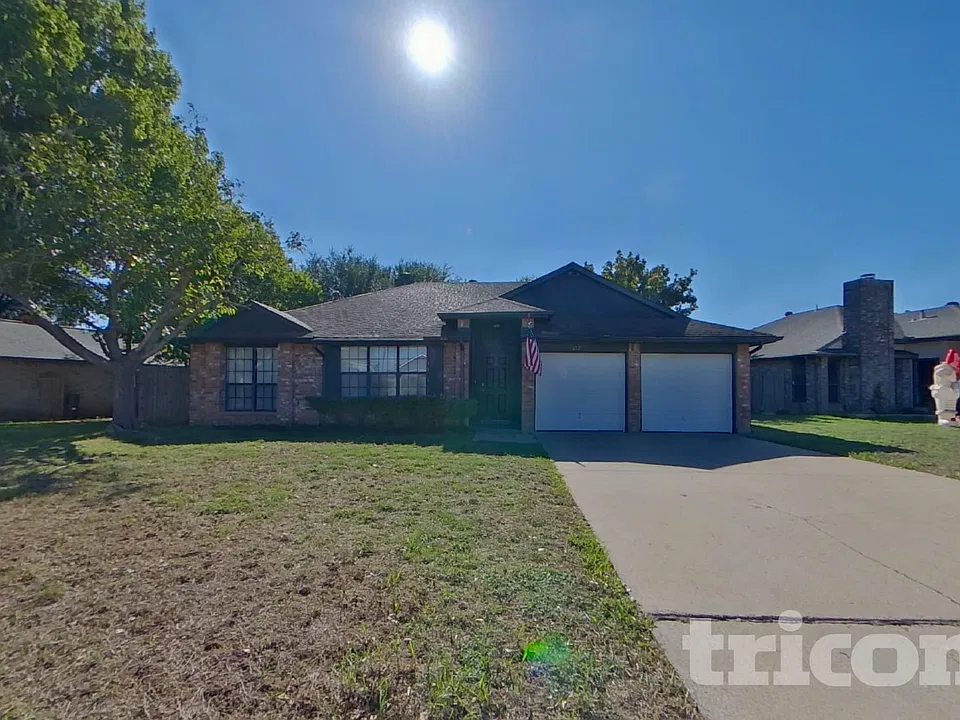 212 Sunset Dr
