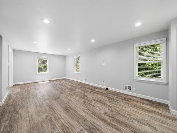 5th image of 4375 New Texas Rd