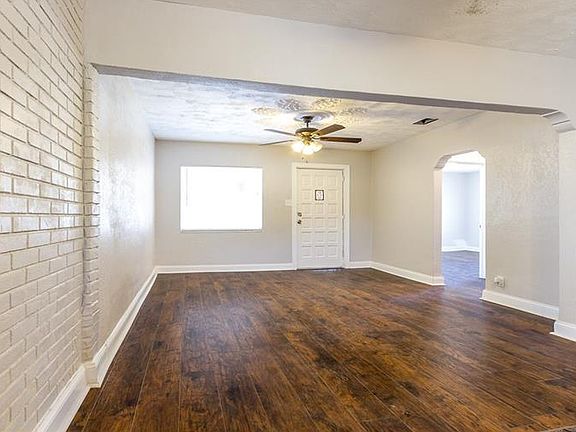 4th image of 1311 E Louise Ave