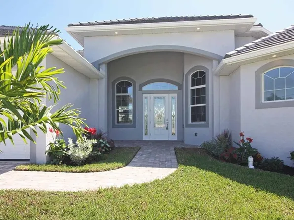 4909 Seville Ct, Cape Coral, FL 33904