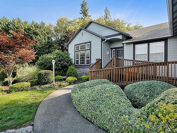 3rd image of 1608 25th Street Pl SE