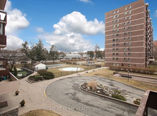 1615 Bloor St #304, Mississauga, ON L4X 1S2