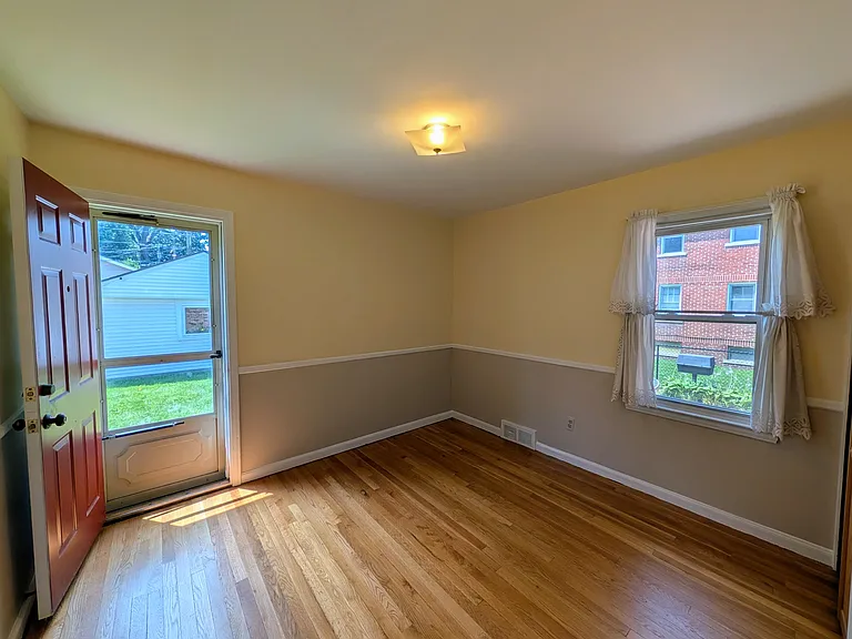1409 Catalpa Dr #1 — Photo 15