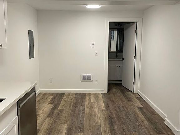 2nd image of 2617-2621 22nd Ave W #4