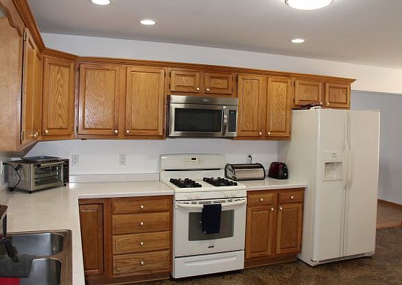 3rd image of 307 E Butler Ave
