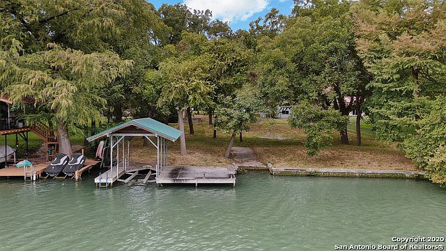 1st image of 2673 Blumberg Park
