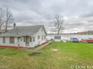 12477 Glorietta Dr NE, Sand Lake, MI 49343
