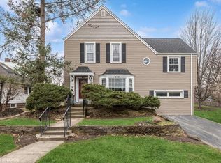 455 Stewart Ave, Park Ridge, IL 60068